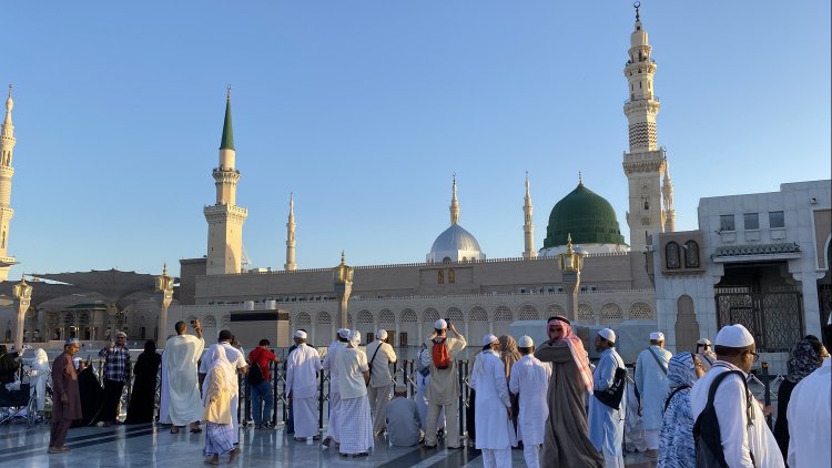 Jemaah Haji Indonesia Bisa Ziarah ke Makam Rasulullah SAW di Raudhah dengan Tasrih