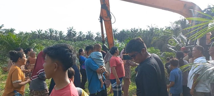 Warga Desa Sungai Kuning Minta DLHK Riau Turun Tangan Terkait Polemik Pembuatan Land Aplication PT SKA