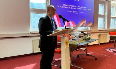 Wakili UIR Dalam Konfrensi Internasional di Berlin, Prof Syafrinaldi Paparkan Digitalisasi Hukum