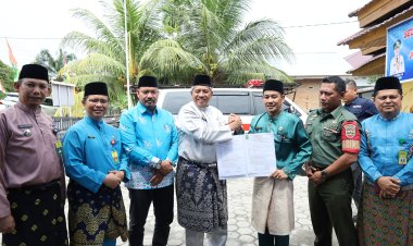 Kampung Jauh Dari Puskesmas di Siak Dapat Bantuan Ambulans