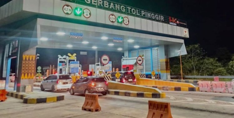 122.102 Kendaraan Lewati Dua Ruas Jalan Tol di Riau Selama Libur Panjang Idul Adha 1445 H