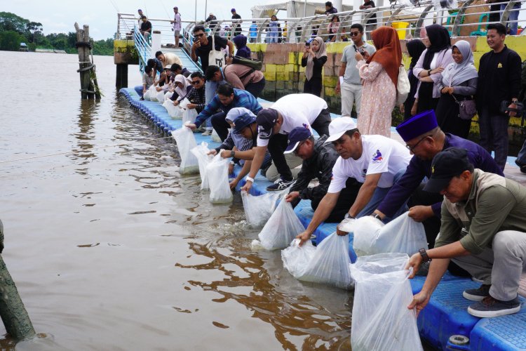 Dari Festival Sungai Siak, Arfan Usman Ajak Milenial Merajut dan Merawat Sungai