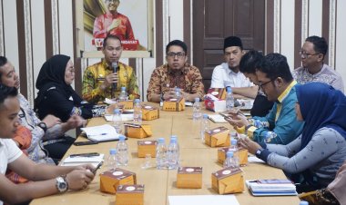 Asisten I Setdako Pekanbaru Kunjungi Bawaslu, Minta Perubahan Regulasi Intens Disosialisasikan