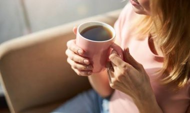 Sering Pusing karena Seharian Tidak Minum Kopi? Waspada Caffeine Headache!