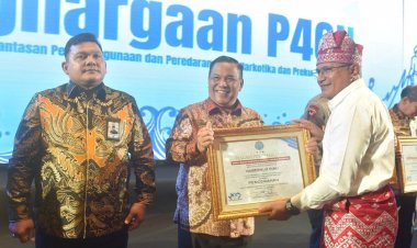 Pj Gubri SF Hariyanto Dapat Penghargaan P4GN dari BNN RI