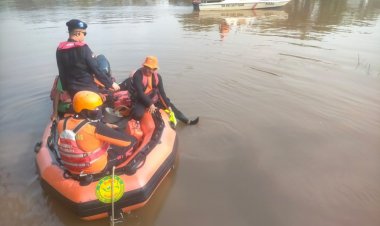 Tim SAR Gabungan Temukan Jasad ABK yang Terjatuh dari KM Bintang di Perairan Sungai Kateman Inhil