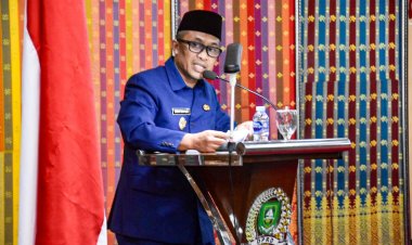 Pemkab Bengkalis Jawab Pandangan Umum Fraksi DPRD Tentang Ranperda APBD 2025