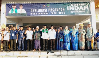 Indra Gunawan-Abdul Haris Daftar ke KPU Rohul, Janji Kembalikan Kejayaan Negeri Seribu Suluk