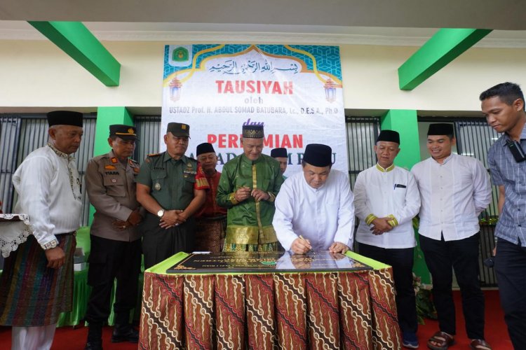 Bersama UAS, Pj Gubernur SF Hariyanto Resmikan Pesantren Ma'had Islam Riau