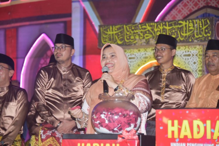 Buka MTQ VI Talang Muandau, Bupati Kasmarni Ajak Cintai Alquran 