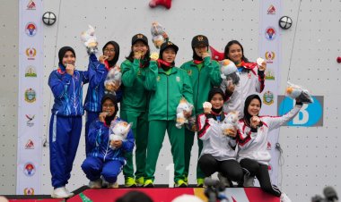 PON XXI Aceh-Sumut 2024, Tim Panjat Tebing Putri Jatim Raih Emas di Nomor Speed Relay