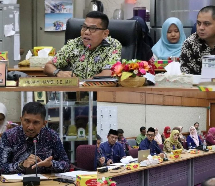 Pansus Ranperda RPJPD DPRD Riau Raker dengan Disdik dan Dinkes Riau