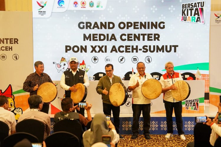 Wamenkominfo Nezar Patria Resmikan Media Center PON XXI Aceh-Sumut 2024