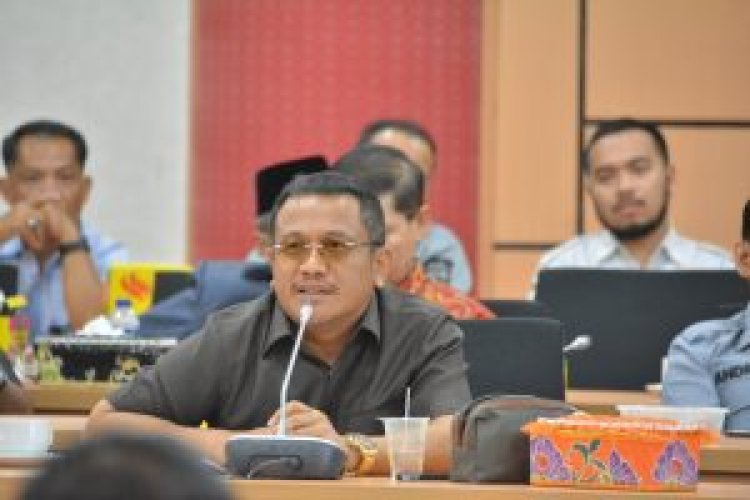 DPRD Riau Rapat Perdana dengan Jajaran Sekretariat Dewan 