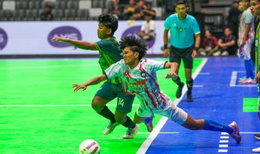 Tim Futsal Putra SMK Medika Samarinda dan Putri SMAN 2 Mojokerto Raih Juara I Axis Nation Cup 2024