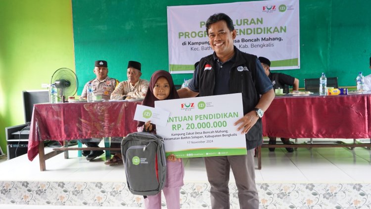 Komitmen di Kampung Zakat, IZI Salurkan Bantuan Program Pendidikan Tahap Pertama di Desa Boncah Mahang