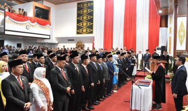 Rapat Paripurna Istimewa Pelantikan 50 Anggota DPRD Pekanbaru