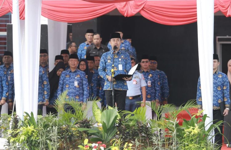 Sebelum Terjaring OTT KPK, Pj Wali Kota Pekanbaru Risnandar Mahiwa Pimpin Upacara Peringatan Ke-53 Korpri