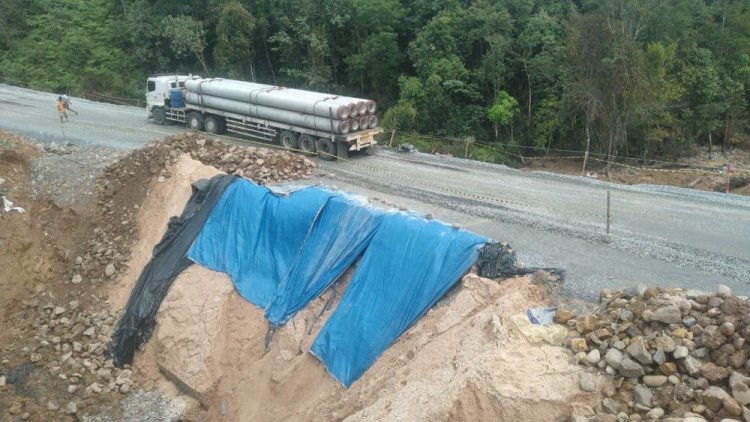 Jalan Lintas Riau-Sumbar di Desa Tanjung Alai Kampar Kembali Longsor, Pengerjaan Trase Baru Ditargetkan Tuntas Jelang Nataru