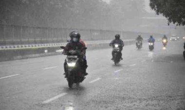 Cari Aman, Ini Tips Berkendara dan Merawat Motor di Musim Hujan