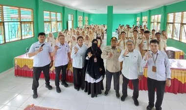 Kembangkan SDM Perkebunan Kelapa Sawit, Dinas Perkebunan Bengkalis Sosialisasikan Beasiswa di SMAN 1 Bukit Batu