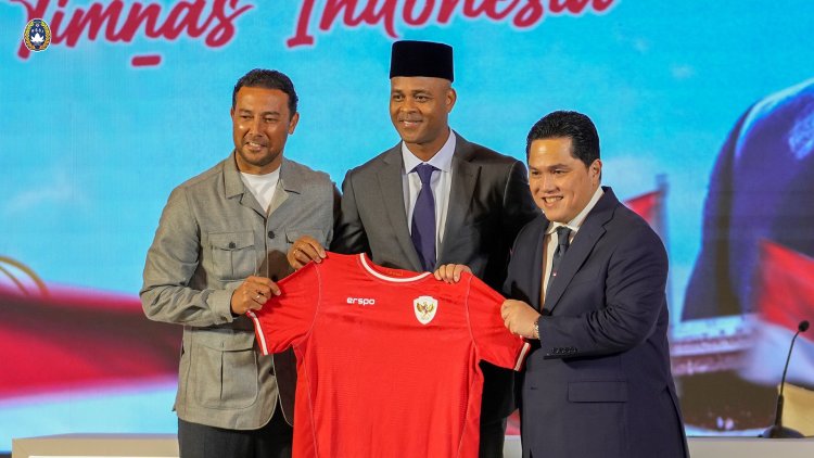 Patrick Kluivert, Alex Pastoor dan Denny Landzaat Latih Timnas Indonesia Lolos Kualifikasi Piala Dunia 2026