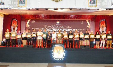 Raih 11 Penghargaan, KPU Pekanbaru Terbaik Pertama Penyelenggaraan Pemilihan se-Riau
