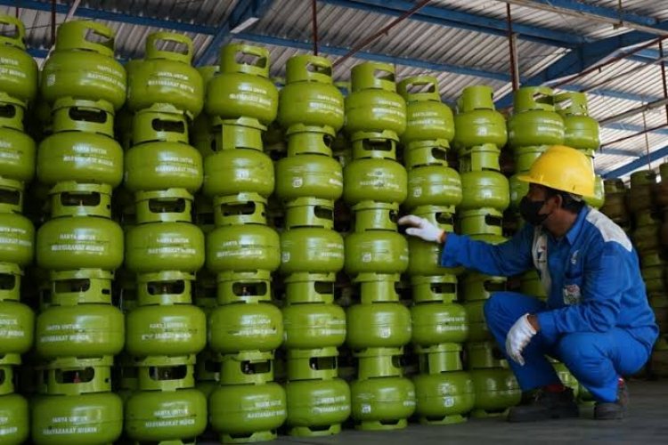 Mulai 1 Februari 2025, Penjualan LPG 3 Kg di Warung Dilarang, Wajib ke Pangkalan Resmi