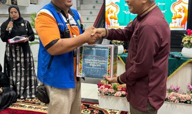 Sivitas Fakultas Hukum UIR Berbagi Berkah Ramadan 