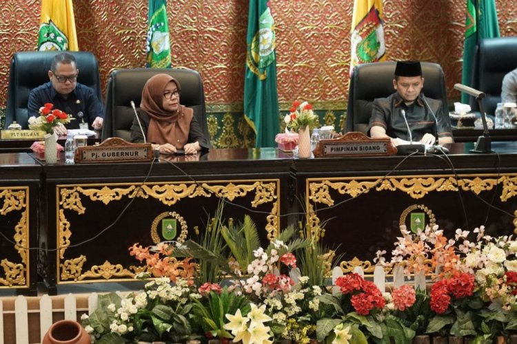 Wakil Ketua DPRD Riau Ahmad Tarmizi Sampaikan Rekomendasi Bapemperda Terhadap Ranperda Pemajuan Kebudayaan Melayu Riau