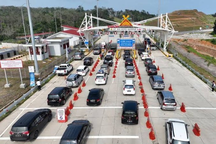 Puncak Arus Mudik Diprediksi H-3, Tol Jadi Pilihan Utama Pemudik Menuju Sumbar