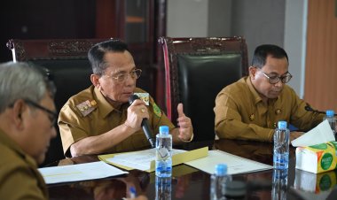 Bupati Rohil Pimpinan Rapat Kerja Bersama Seluruh Kepala Dinas