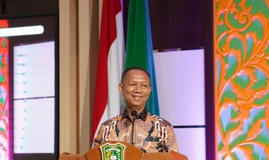 Dua Periode Menjabat Sebagai Rektor UIR, Berikut Capaian Prof Syafrinaldi