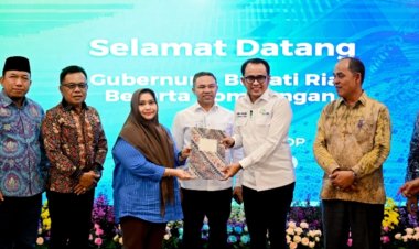 Demi Kelancaran Penyeberangan Bengkalis-Sungai Pakning, Bupati Kasmarni Ajukan Tambahan Kapal Roro ke Kantor Pusat ASDP