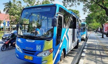 Warga Pekanbaru yang Akan Berobat ke RSD Madani Gratis Naik Bus TMP