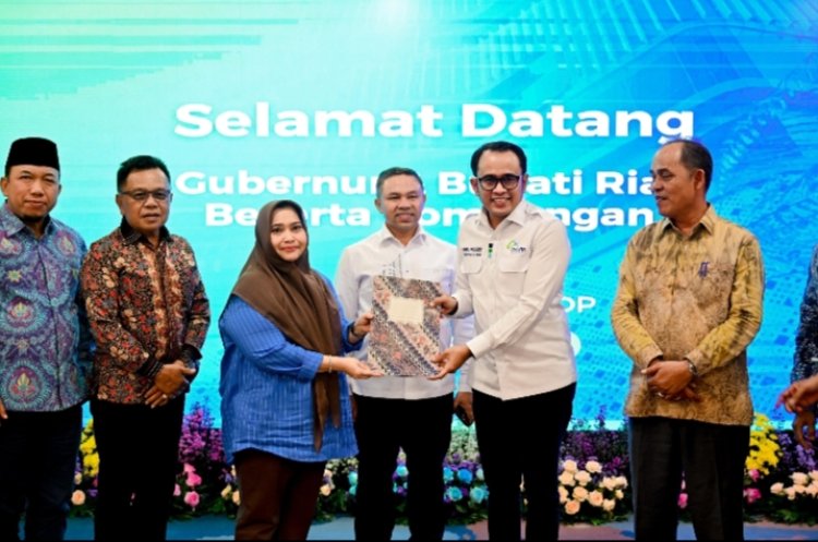 Demi Kelancaran Penyeberangan Bengkalis-Sungai Pakning, Bupati Kasmarni Ajukan Tambahan Kapal Roro ke Kantor Pusat ASDP