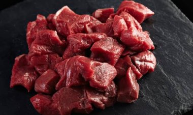 Apa Bahaya Makan Daging Kurban Terlalu Banyak? Ini Kata Dokter Gizi