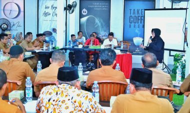Bupati Siak Afni Janji Bangun Jalan di Semua Kecamatan Tahun Ini