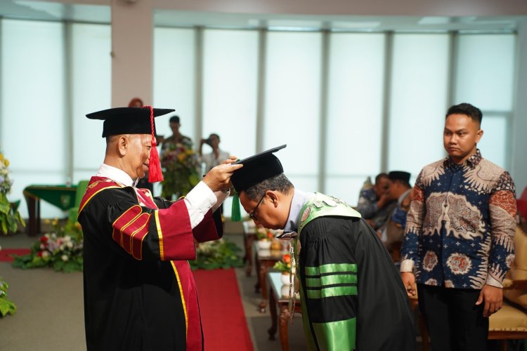 Prof Dr Fathurrahman Dikukuh sebagai Guru Besar Bioteknologi dan Genetika, UIR Sumbang 55 Persen Guru Besar di LLDIKTI Wilayah XVII