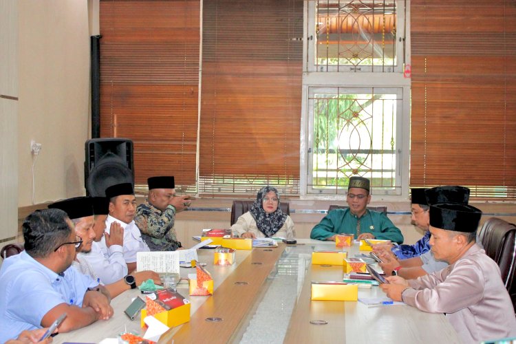 Bupati Siak Bangun Sinergi dengan DLHK Riau Atasi Konflik Lahan dan Pembangunan Kampung