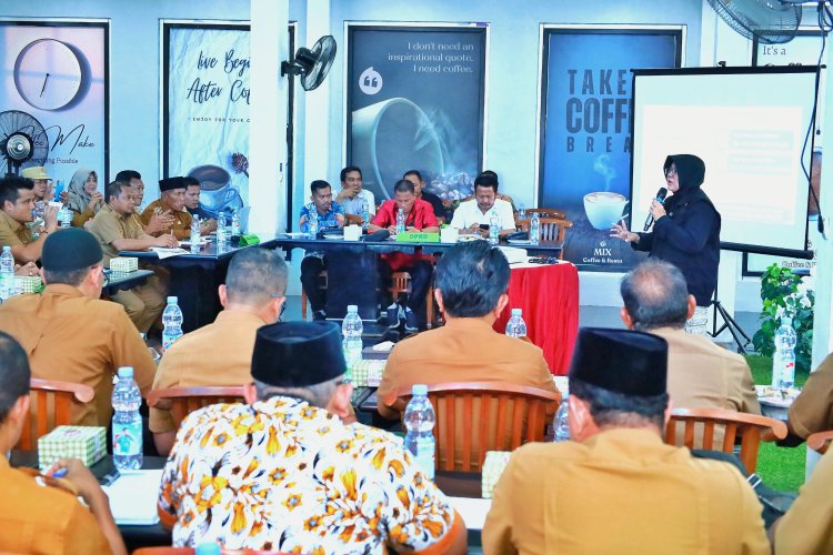 Bupati Siak Afni Janji Bangun Jalan di Semua Kecamatan Tahun Ini