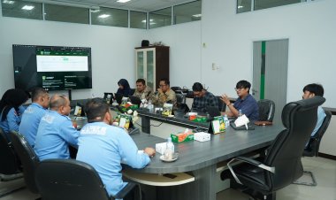 Biro Humas dan Promosi UIR dan Universitas Ibnu Sina Batam Bahas Inovasi Kehumasan dan Kerjasama