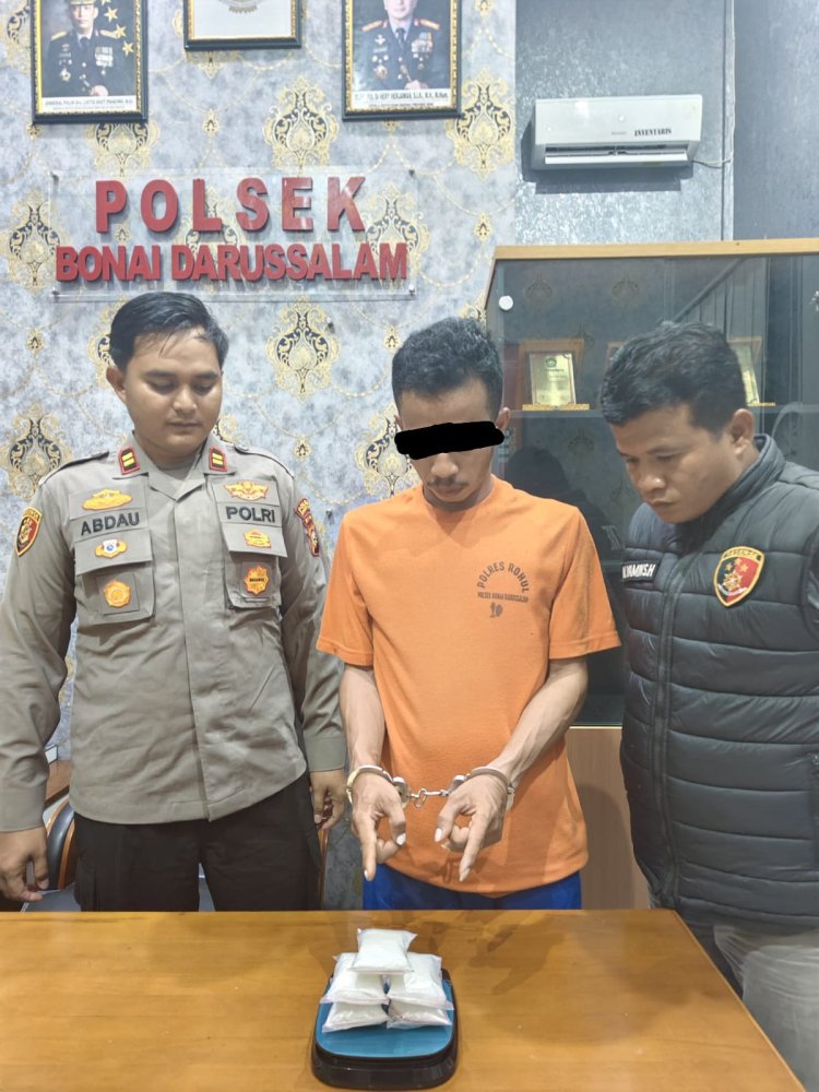 Polsek Bonai DarussaIam Tangkap Bandar Narkoba di Kasang Salak
