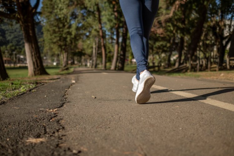 Ini Manfaat Jalan Kaki 7.000 Langkah Per Hari