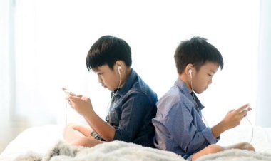 Tips Agar Anak Tak Kecanduan Gadget Menurut Pakar, Simpel dan Efektif
