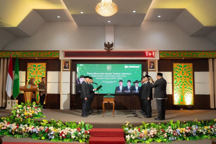 Rektor UIR Lantik Tiga Wakil Rektor, Ajak Saling Sinergi dan Inovasi