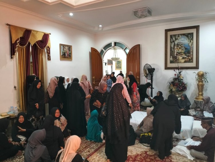 Asisten Toharuddin Wakili Bupati Bengkalis Takziah Atas Wafatnya Istri Bupati Rokan Hilir