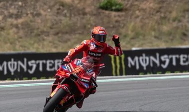 Race Ceko, Marc Marquez Sumringah Tutup Setengah Musim Balapan MotoGP 2025 Dengan Podium Utama 