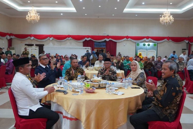 Anggota DPR RI Karmila Sari dan Mendikdasmen RI Beri Motivasi Perkuat Pendidikan Karakter di Riau