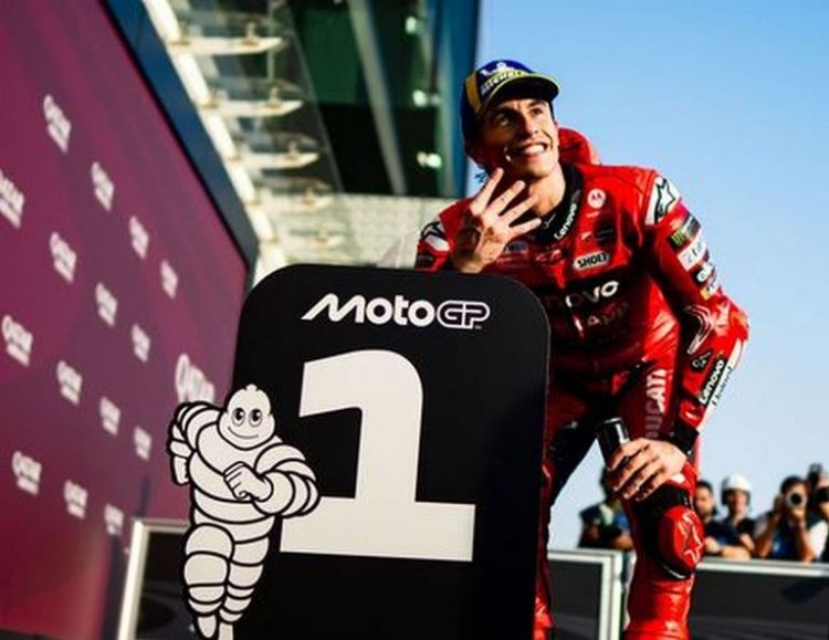 Senggolan Motor Terjadi di Race Qatar 2025, Marc Marquez Podium Satu